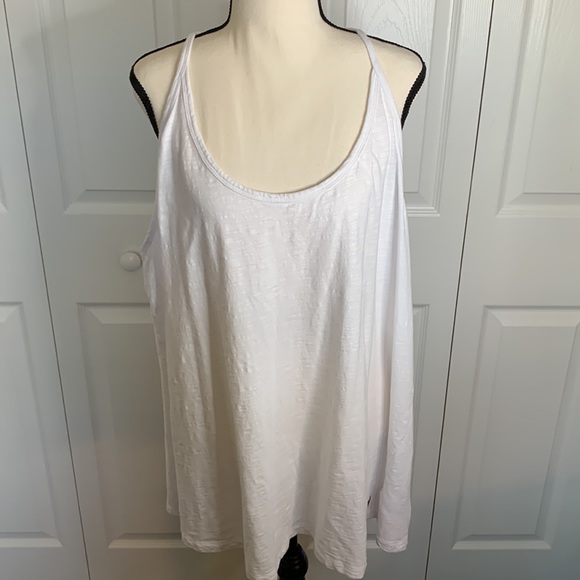 Peace Love World Tank Top Bundle - Picture 5 of 7